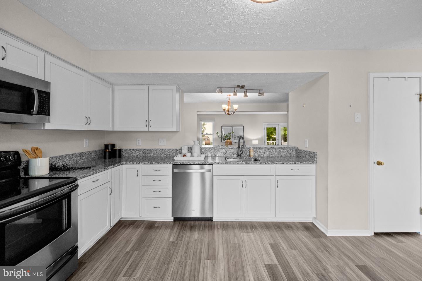 14852 Silver Ash Ct Property Photo 7