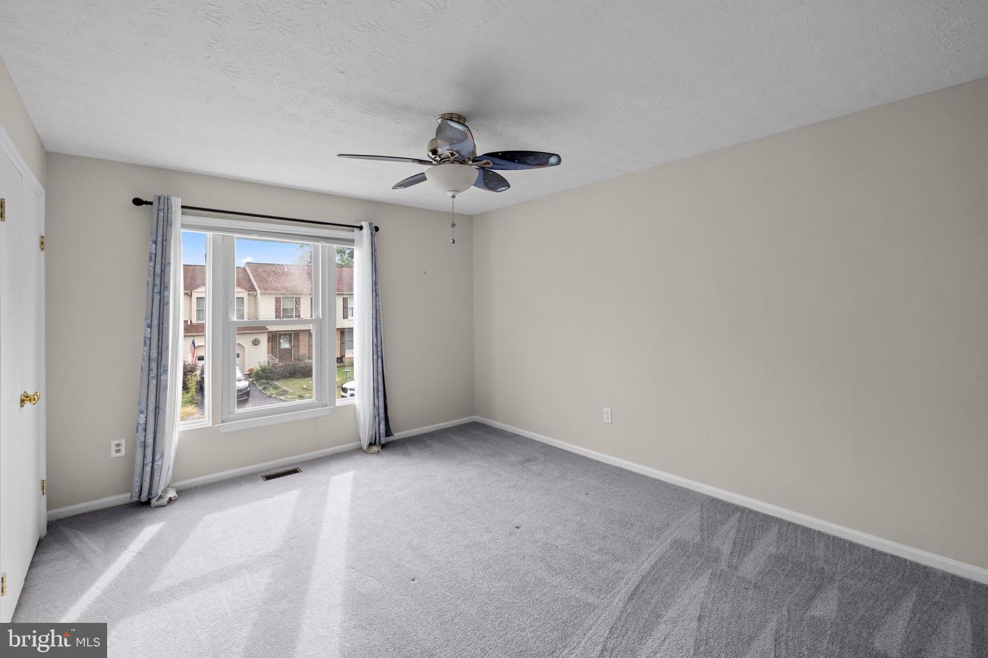 14852 Silver Ash Ct Property Photo 32