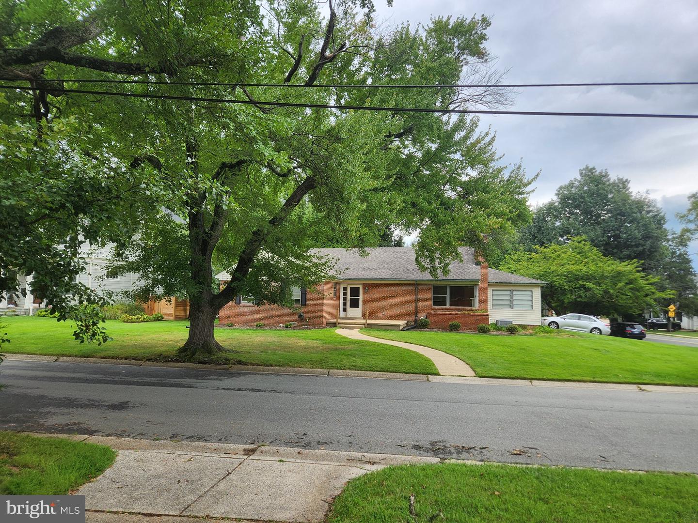5601 POLLARD RD Property Photo 1