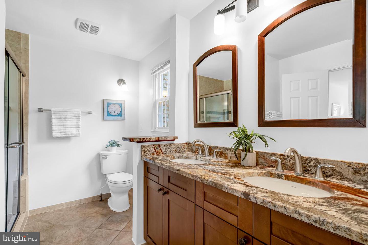 15429 Narcissus Way Property Photo 4