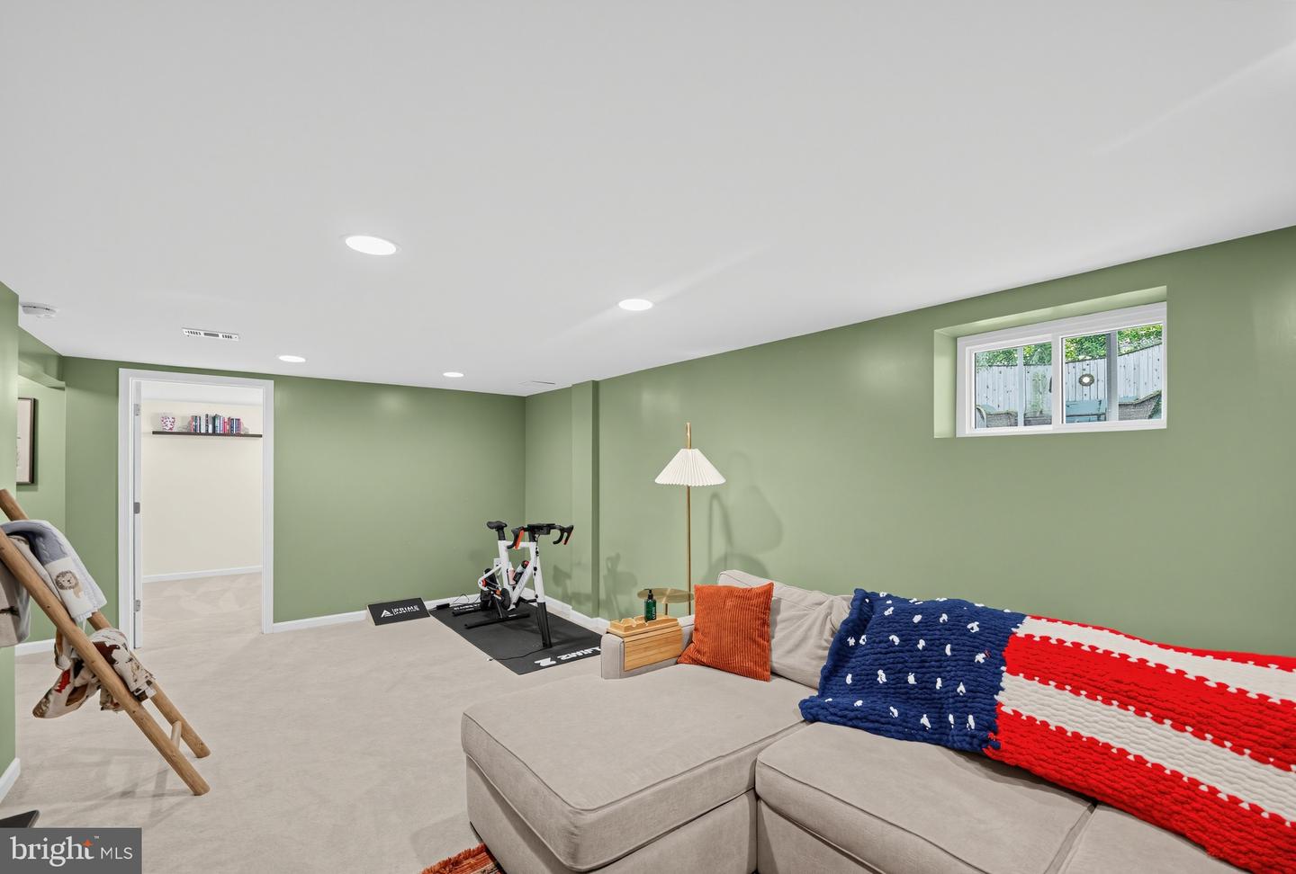 9107 Wire Ave Property Photo 16