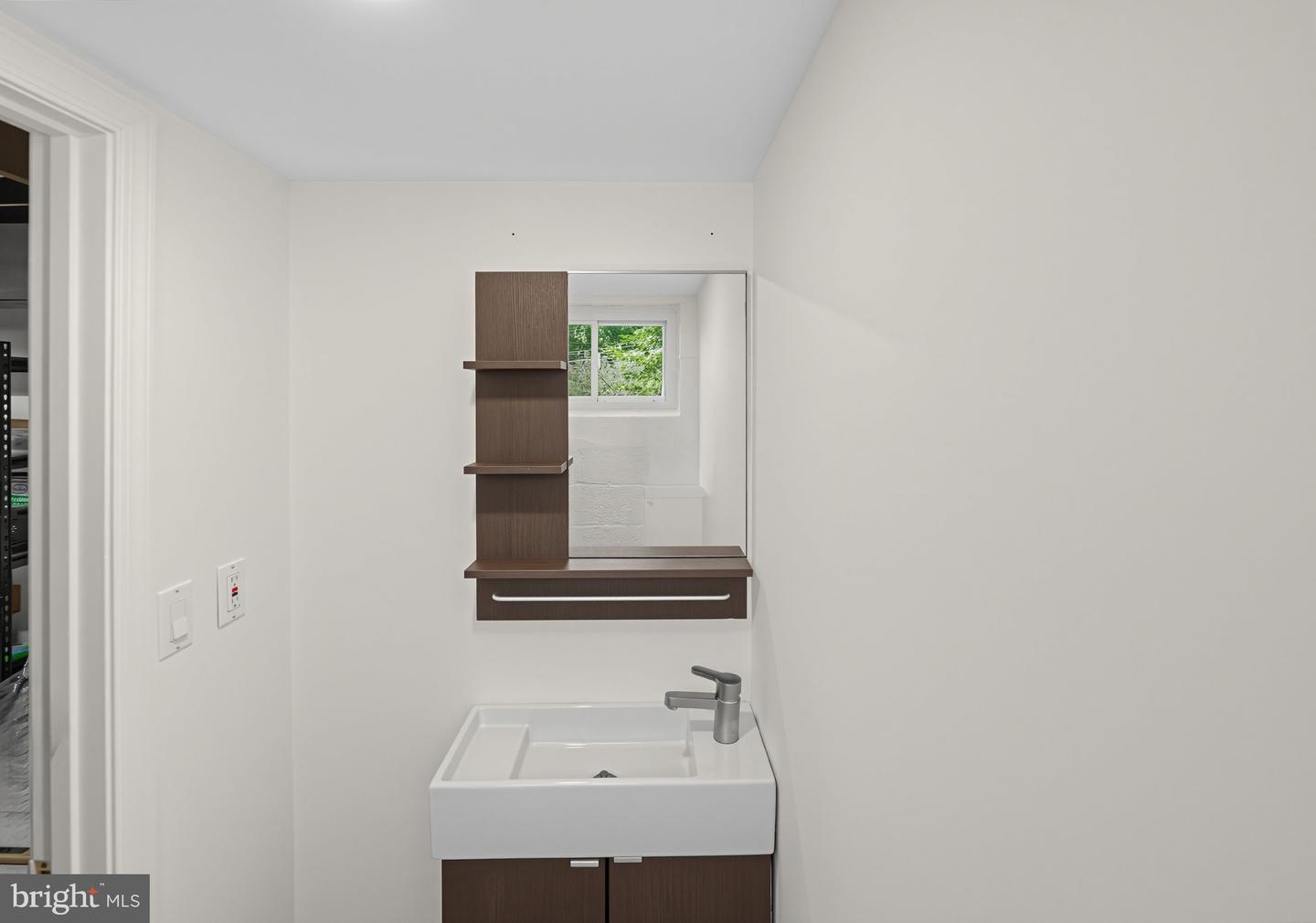 9107 Wire Ave Property Photo 18