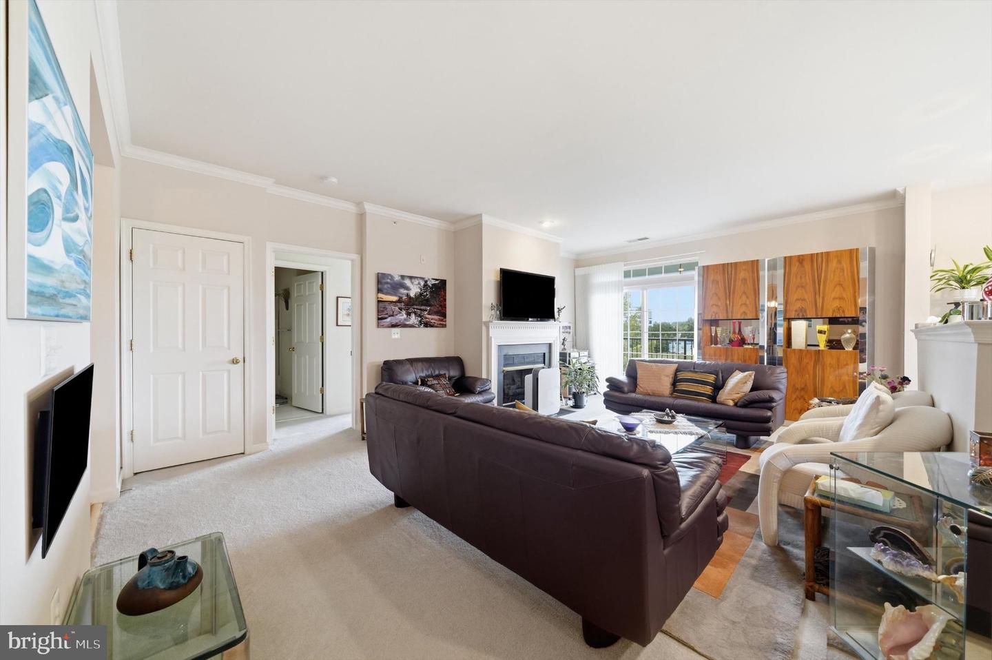 110 Chevy Chase St #406 Property Photo 6