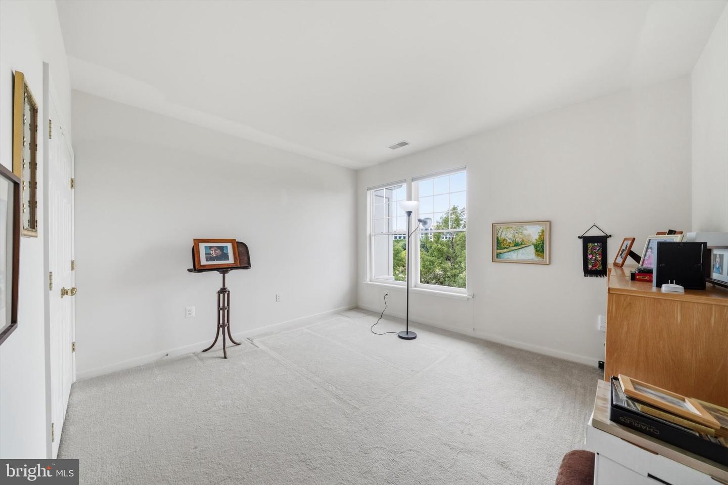 110 Chevy Chase St #406 Property Photo 29