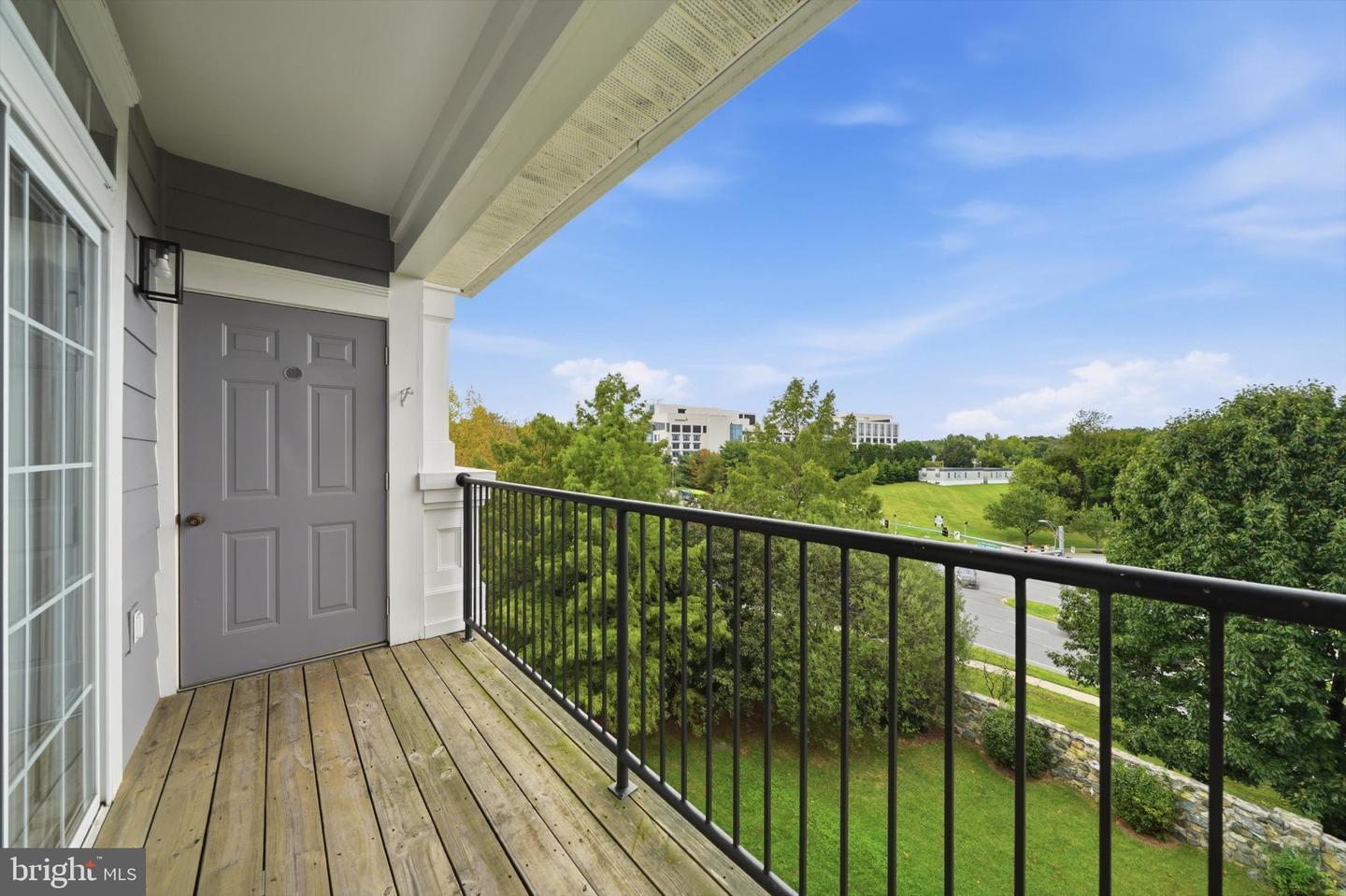 110 Chevy Chase St #406 Property Photo 39