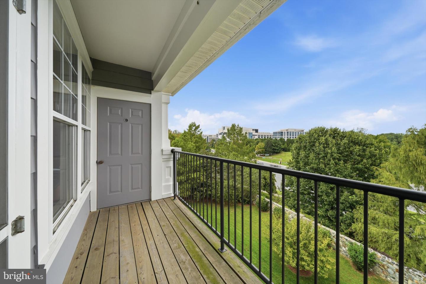 110 Chevy Chase St #406 Property Photo 43