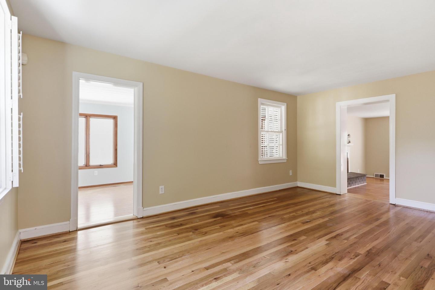 10010 Raynor Rd Property Photo 2