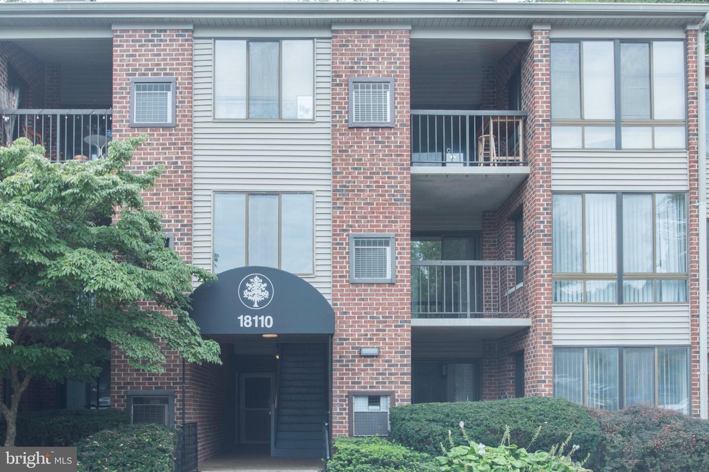 18110 Chalet Dr #12-204 Property Photo 1