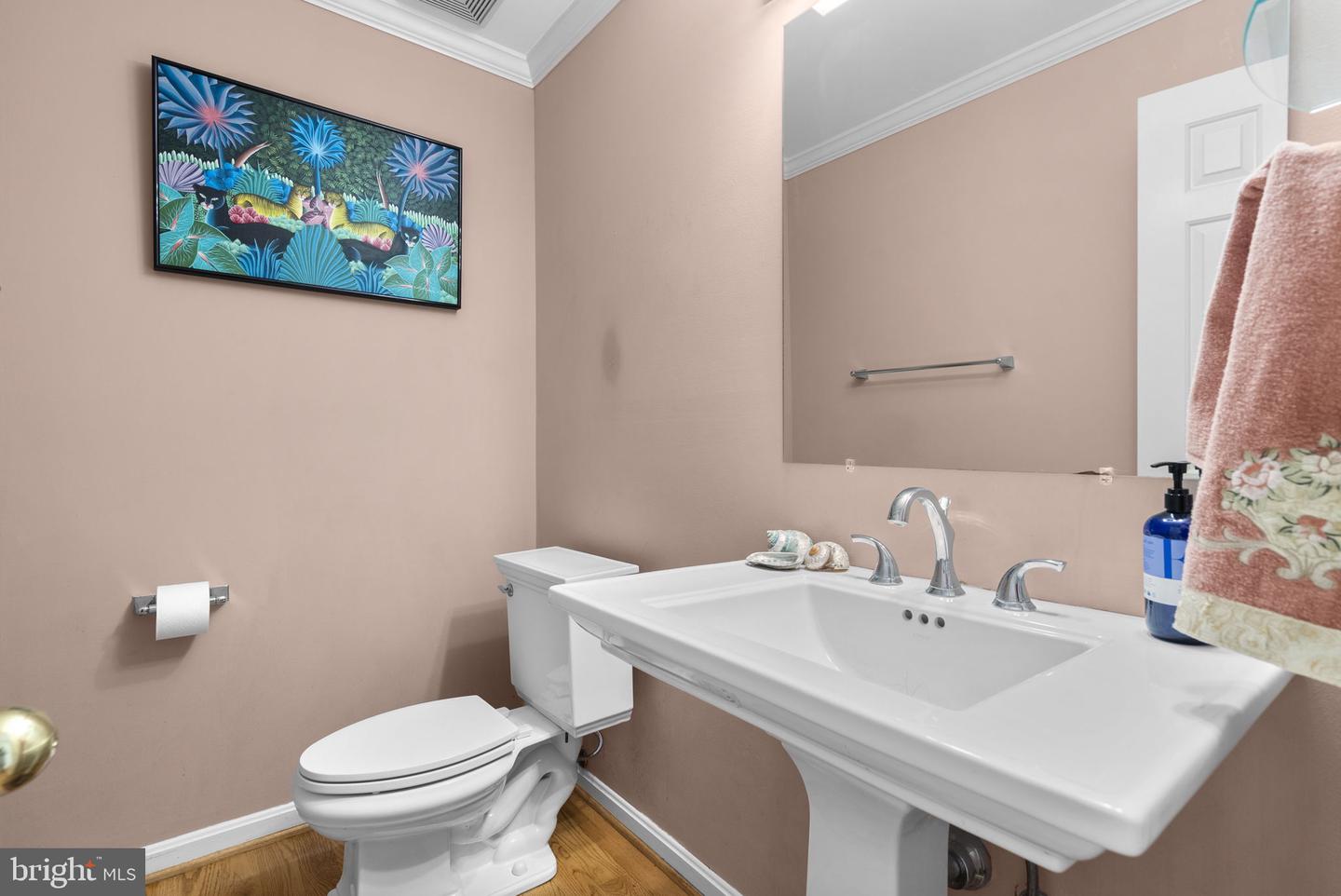 1338 Excaliber Ln Property Photo 28