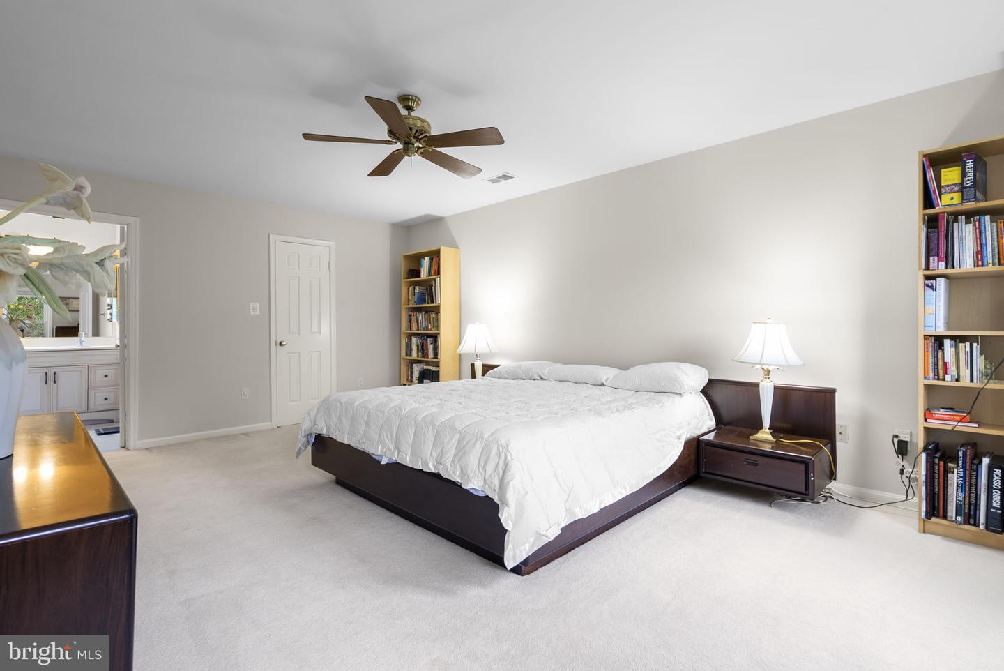 1338 Excaliber Ln Property Photo 30