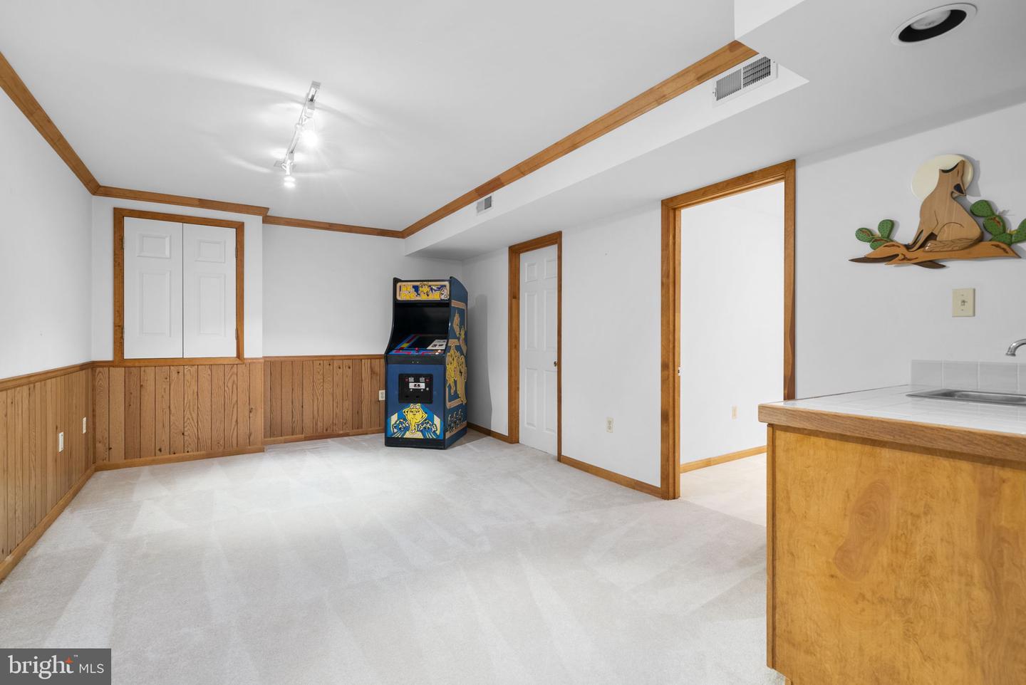 1338 Excaliber Ln Property Photo 48