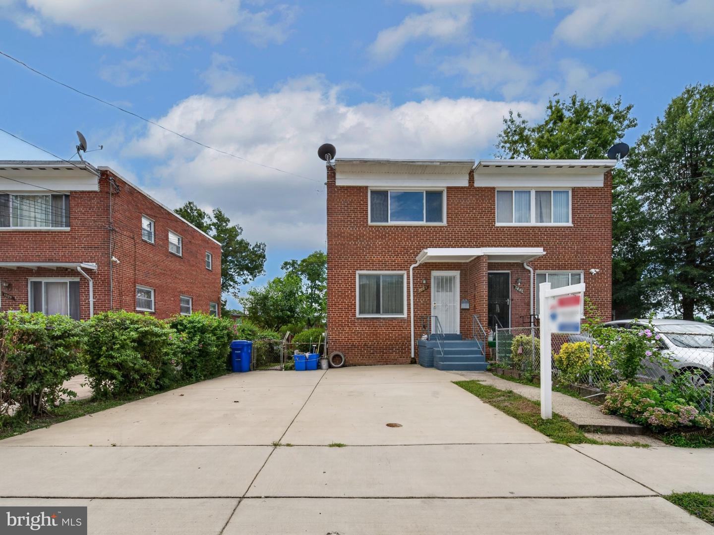 1003 Osage St Property Photo 1
