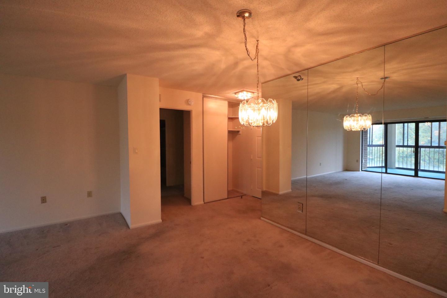 15107 Interlachen Dr #2-521 Property Photo 4
