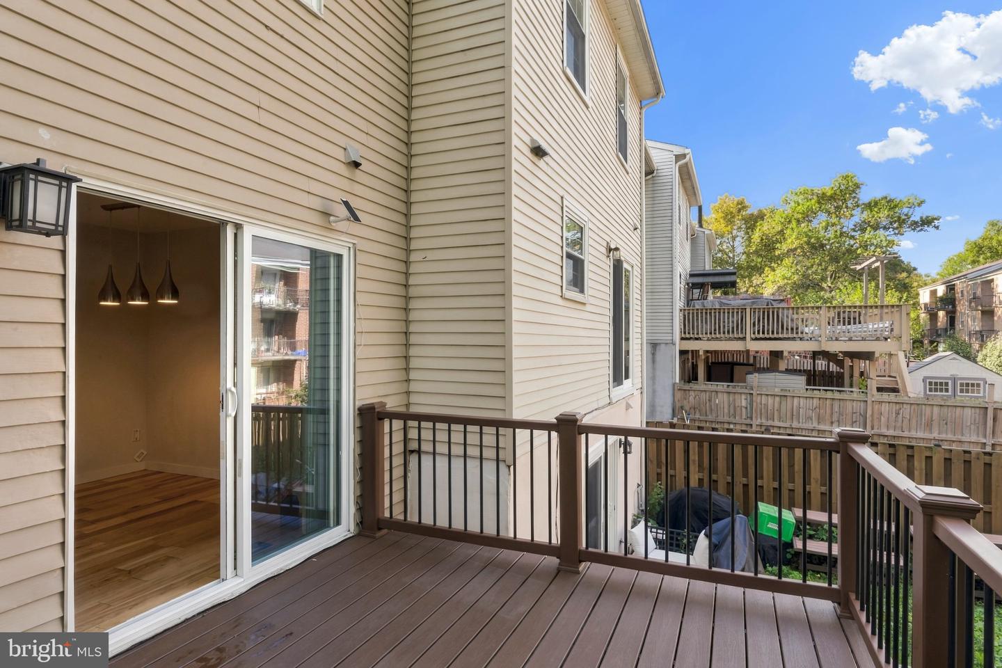 1066 Travis Ln Property Photo 14