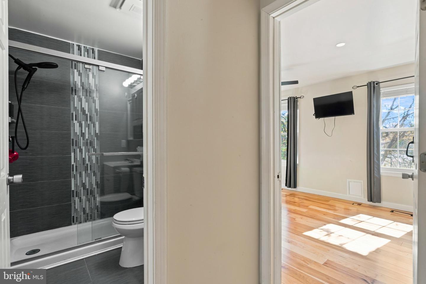 1066 Travis Ln Property Photo 31