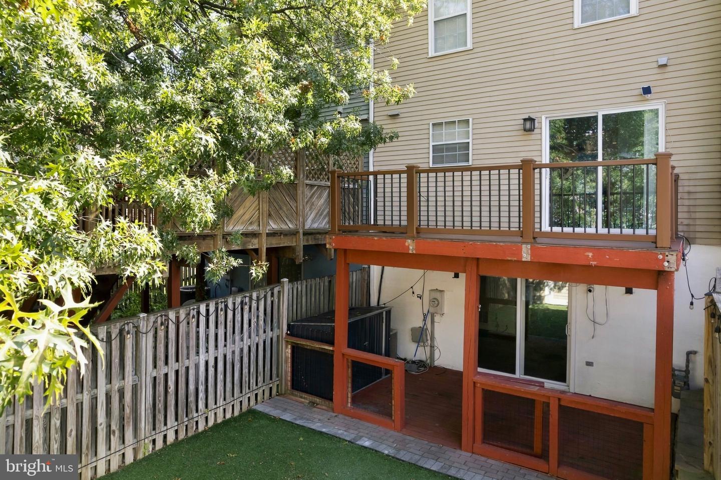 1066 Travis Ln Property Photo 52
