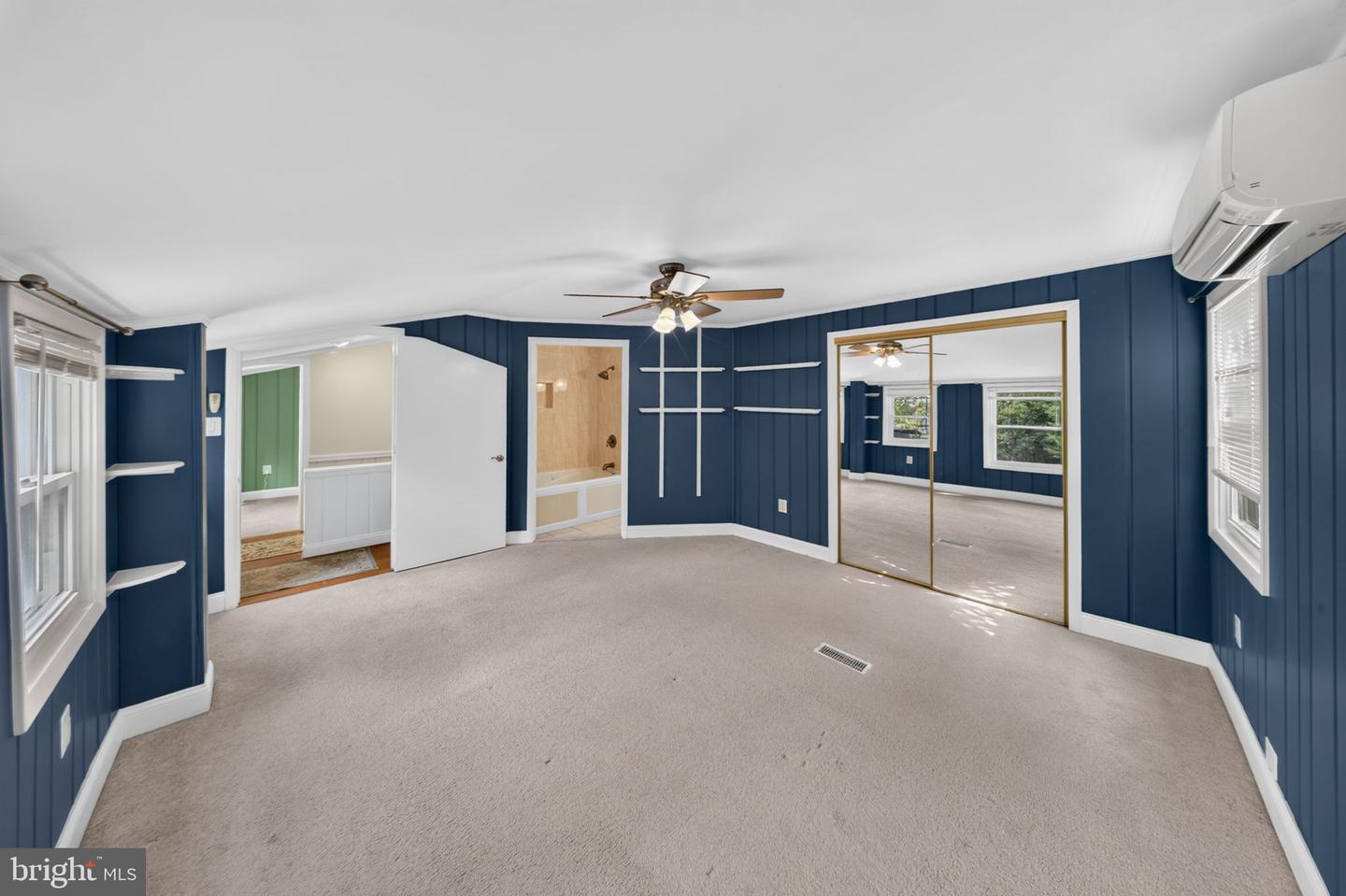 2712 Newton St Property Photo 27