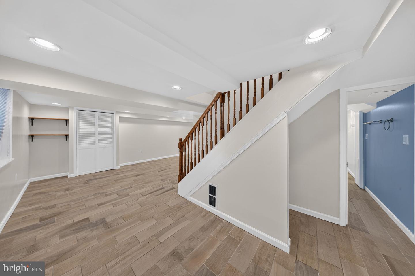 2712 Newton St Property Photo 36