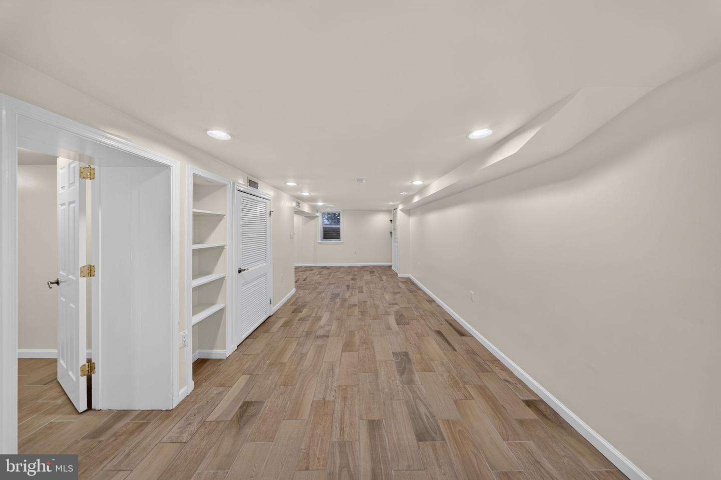 2712 Newton St Property Photo 44