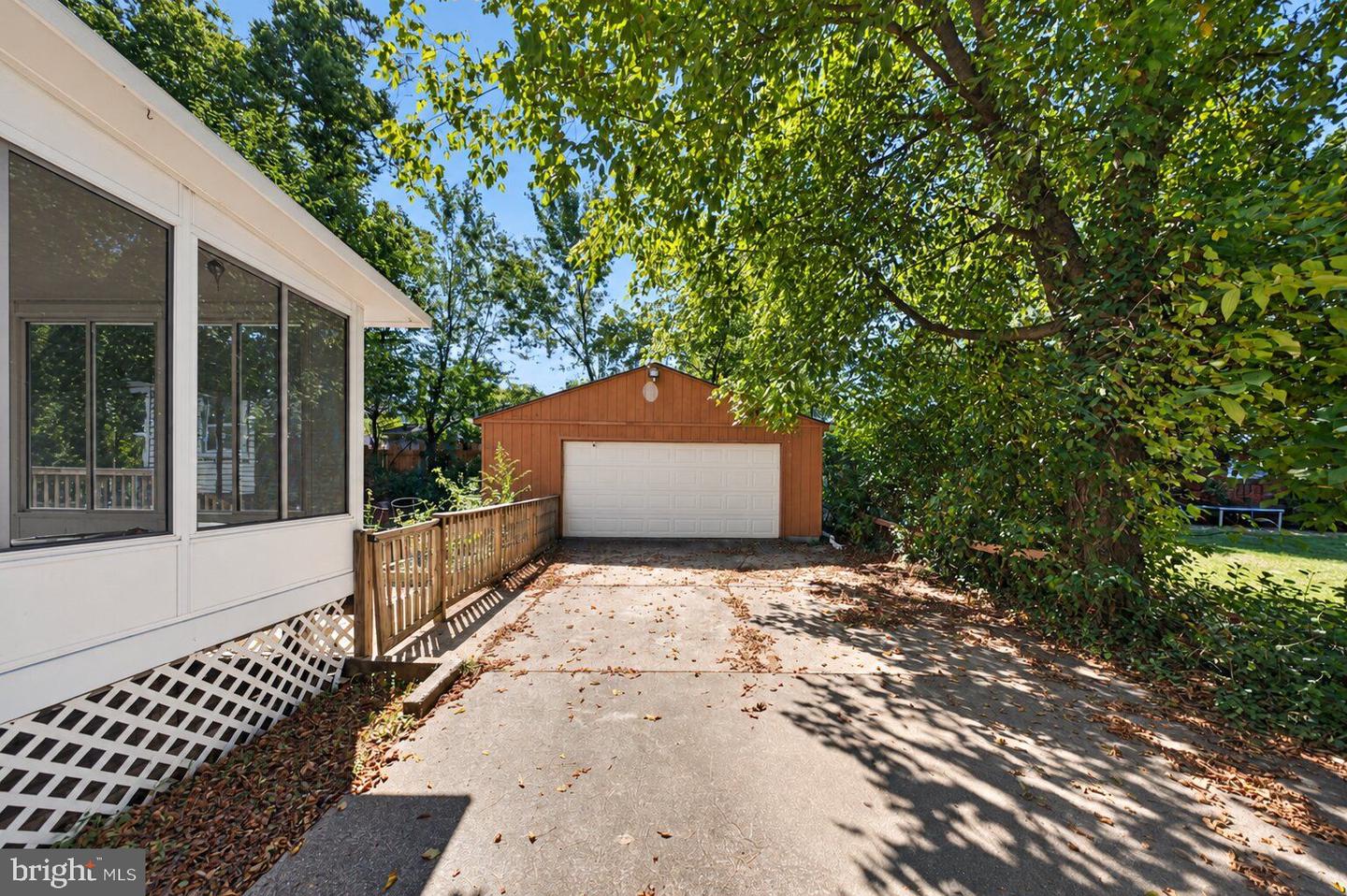 2712 Newton St Property Photo 55