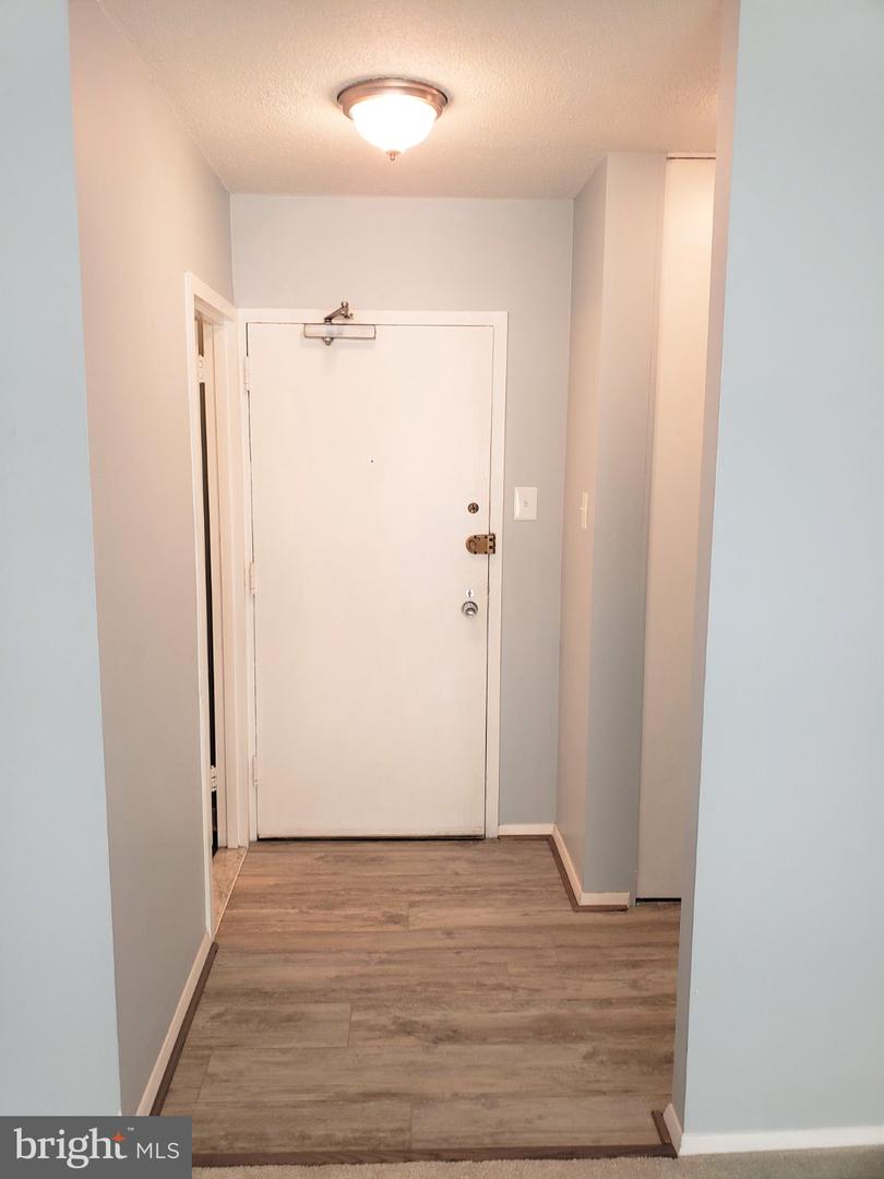 4515 Willard Ave #1815 S Property Photo 2
