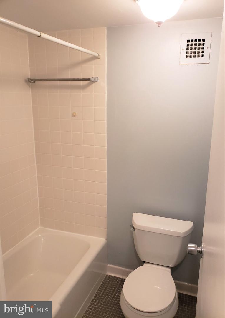 4515 Willard Ave #1815 S Property Photo 15