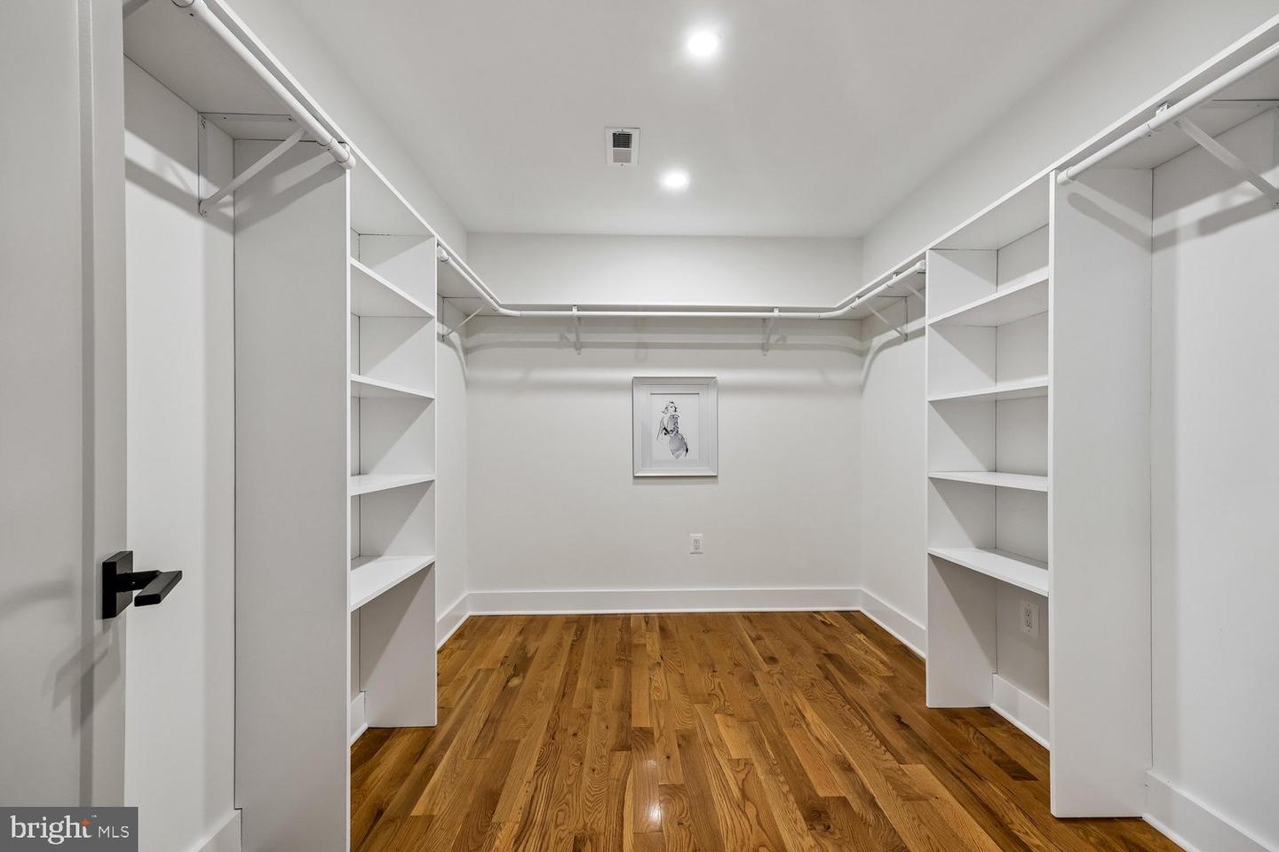 6705 Allegheny Ave Property Photo 40