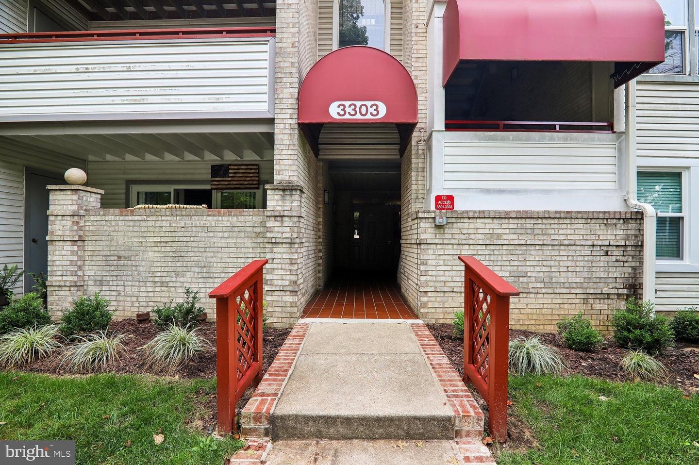 3303 Sir Thomas Dr #6-a-41 Property Photo 4