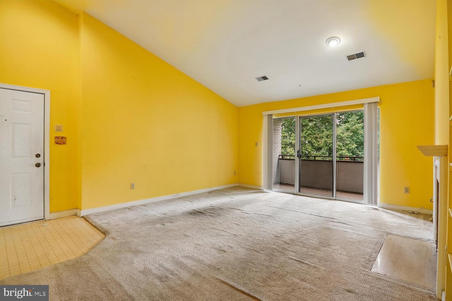 3303 Sir Thomas Dr #6-a-41 Property Photo 11