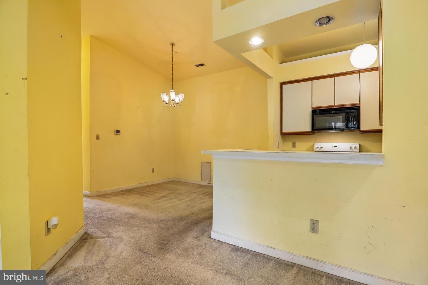 3303 Sir Thomas Dr #6-a-41 Property Photo 14
