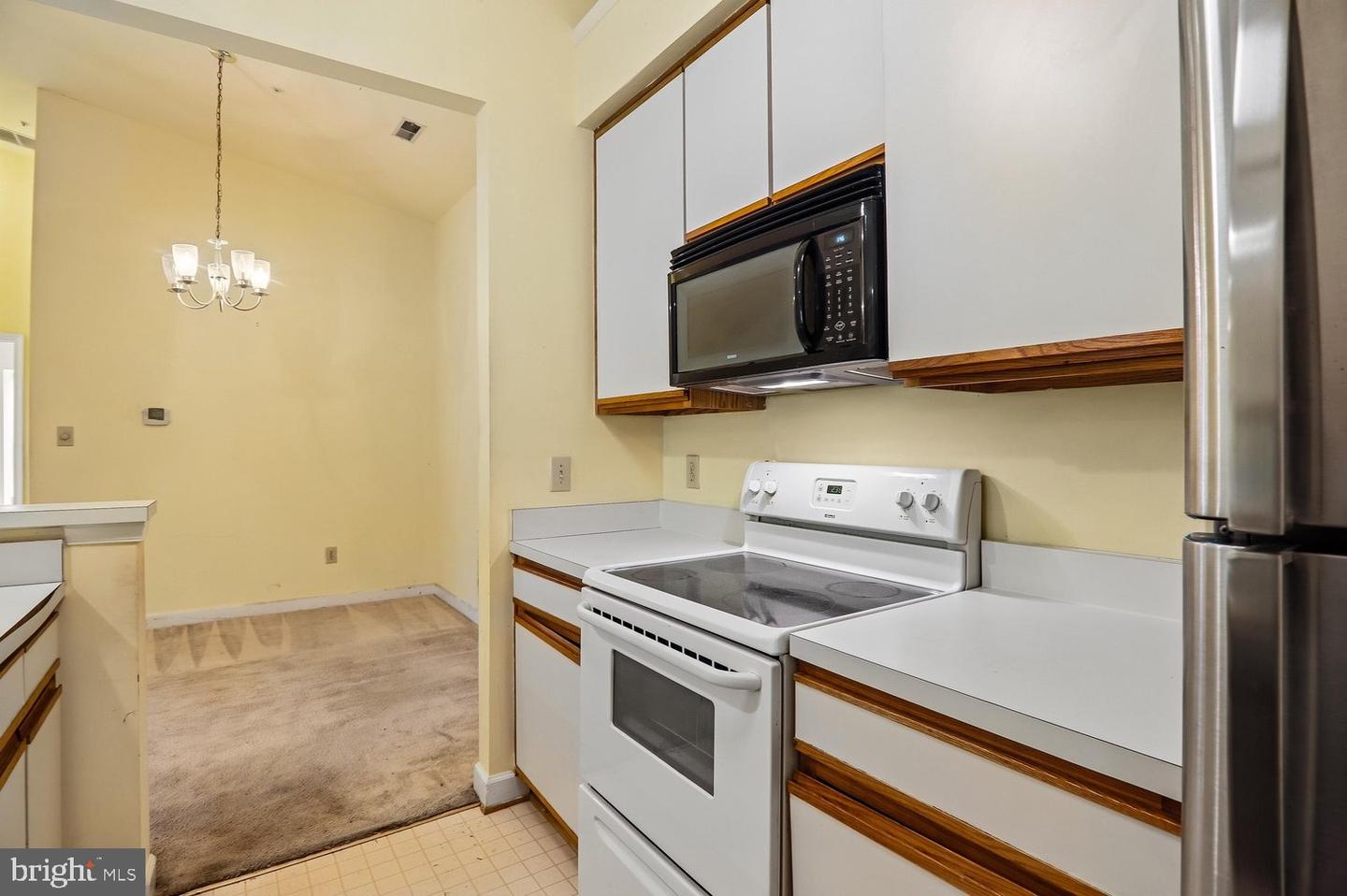 3303 Sir Thomas Dr #6-a-41 Property Photo 21