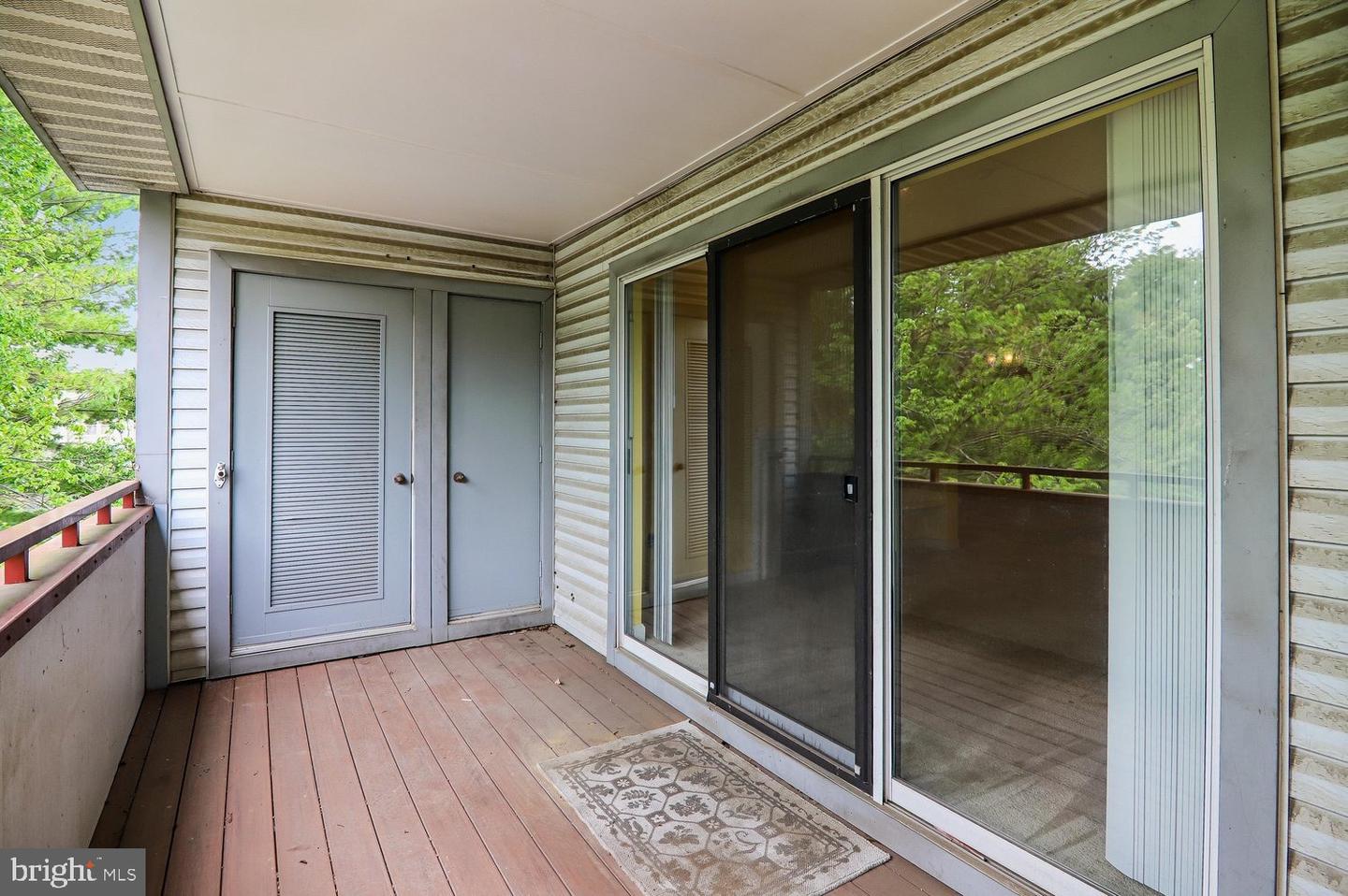 3303 Sir Thomas Dr #6-a-41 Property Photo 26