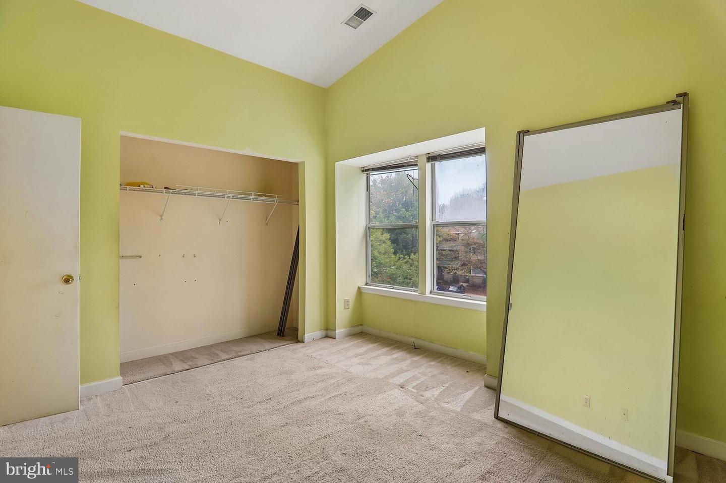 3303 Sir Thomas Dr #6-a-41 Property Photo 40