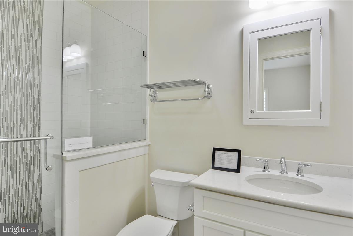 4510 Maple Ave Property Photo 37