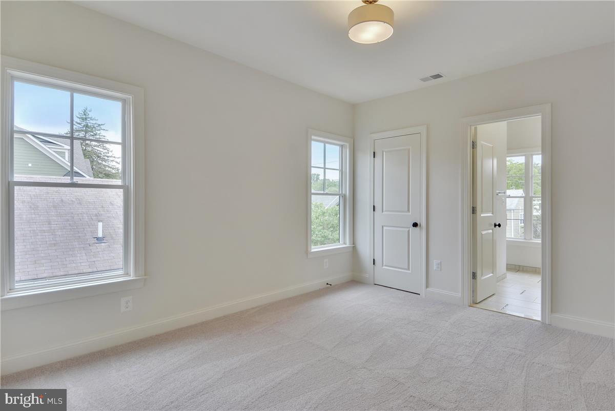 4510 Maple Ave Property Photo 38