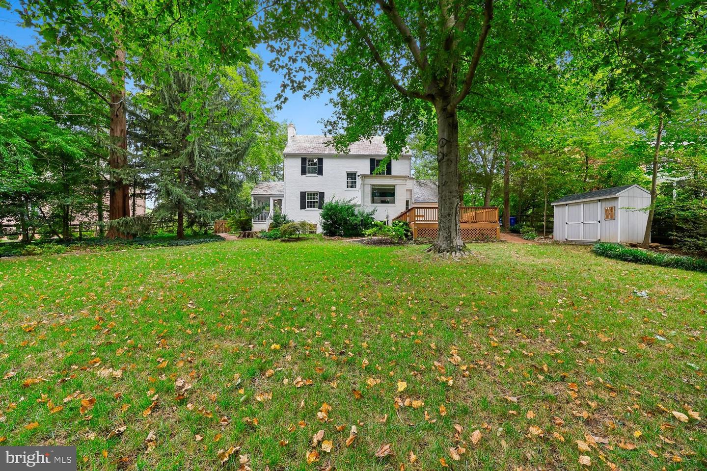 4616 Norbeck Rd Property Photo 3