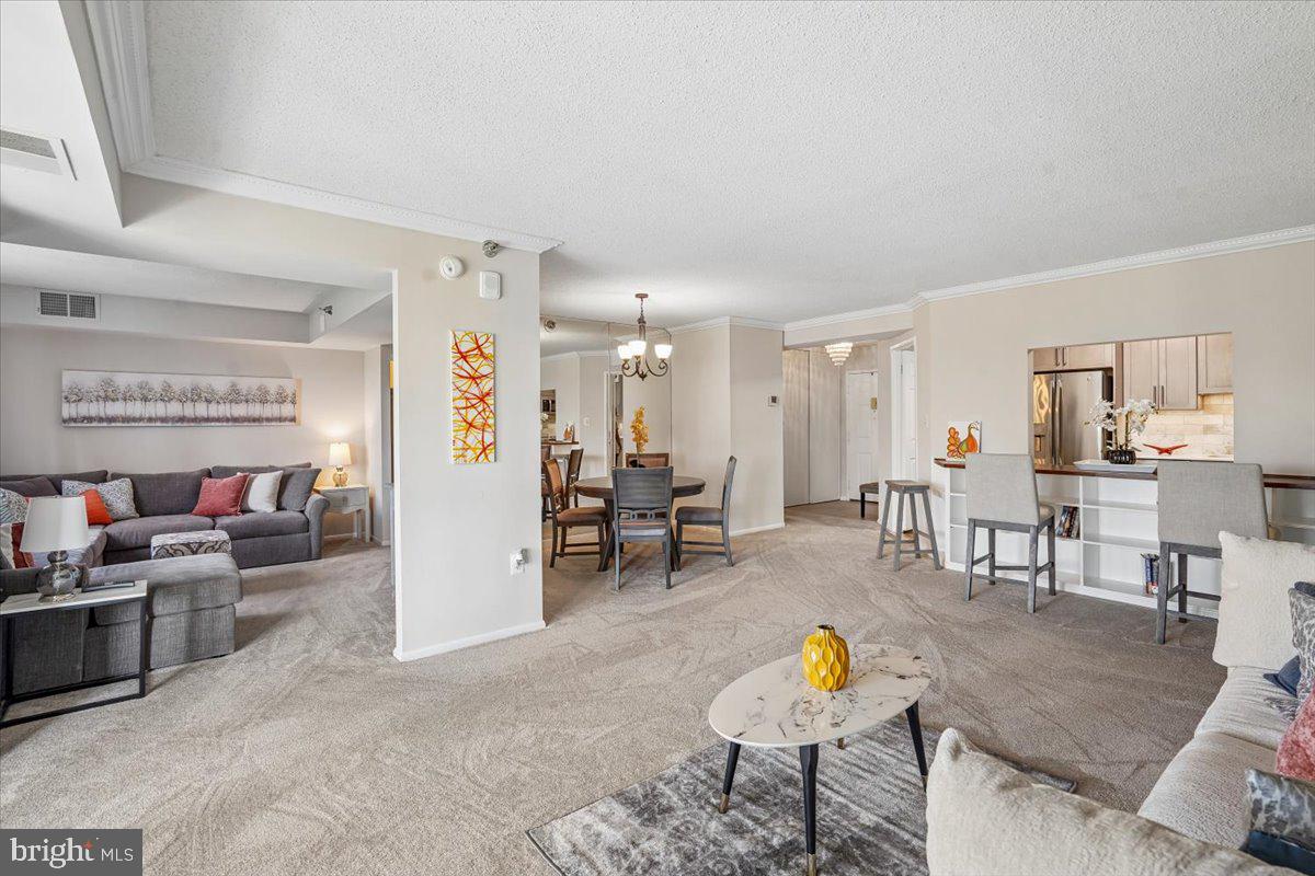 15101 Interlachen Dr #1 Property Photo 9