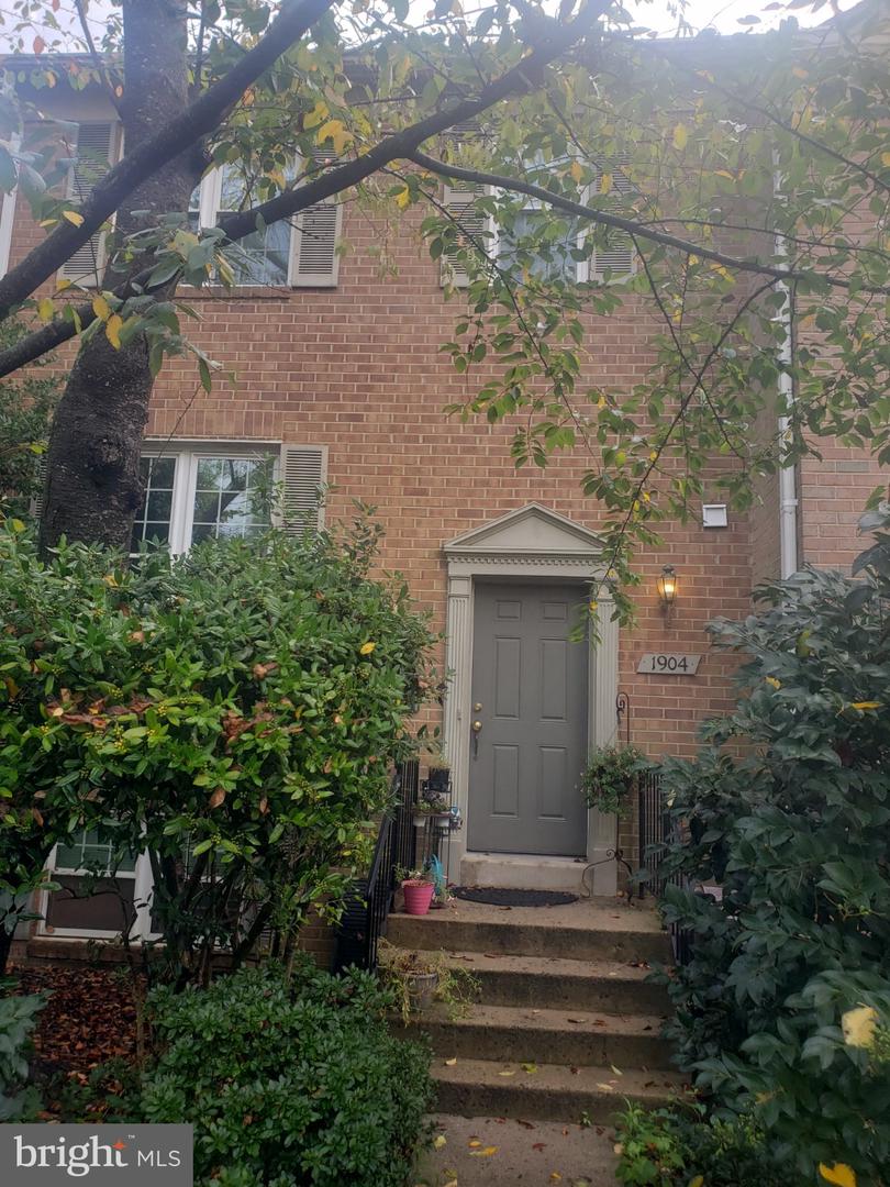 1904 Dennis Ave Property Photo 2