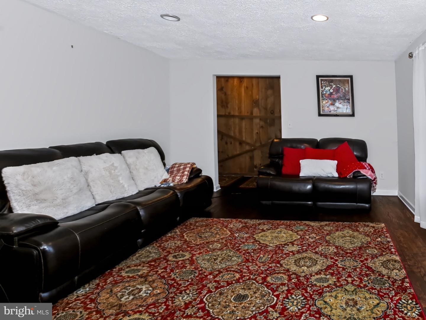 1906 Forest Dale Dr Property Photo 9