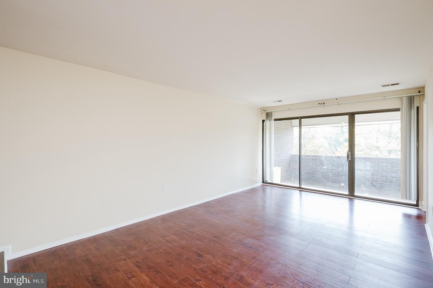 415 Christopher Ave #112 Property Photo 8