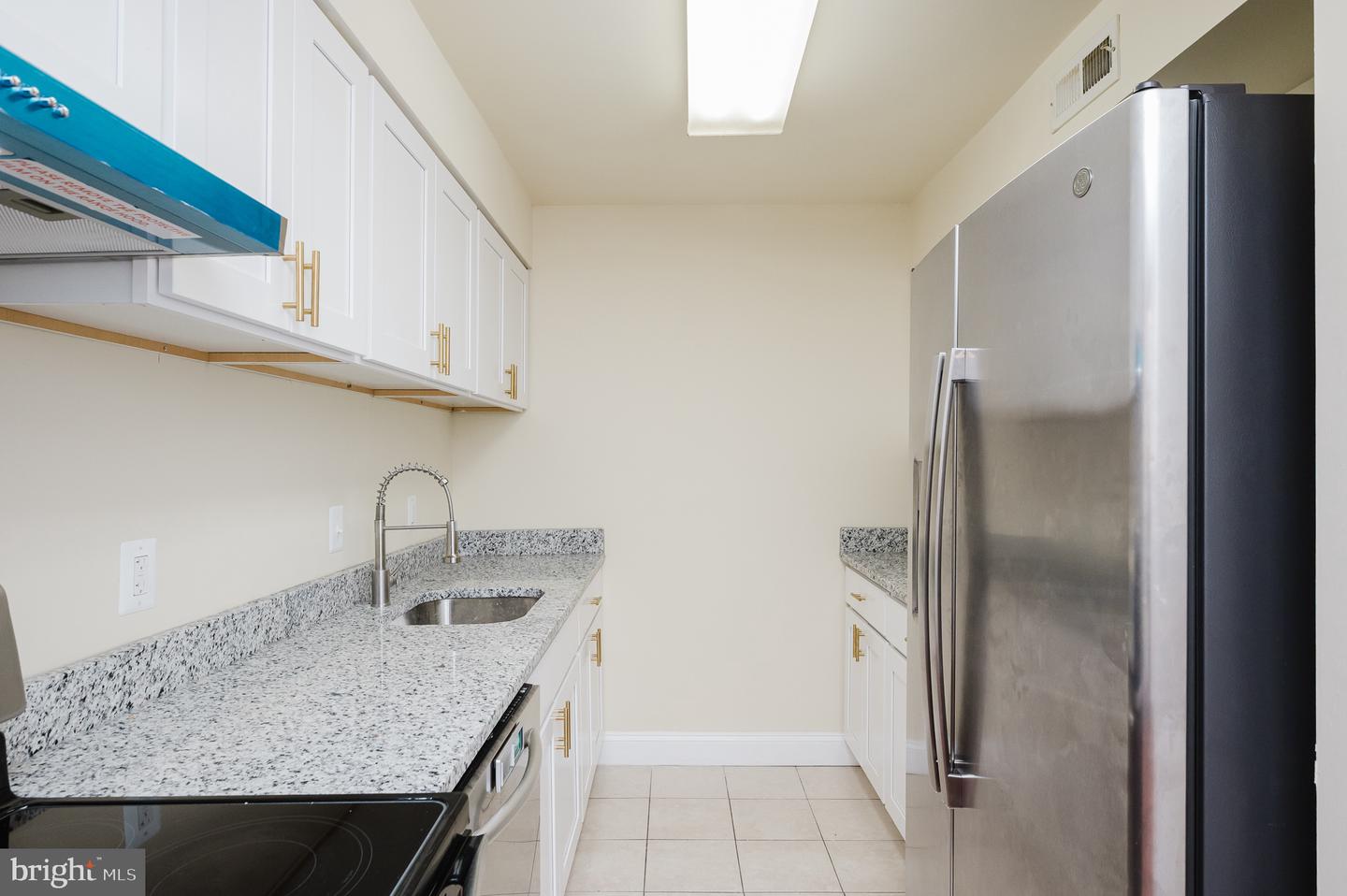 415 Christopher Ave #112 Property Photo 16