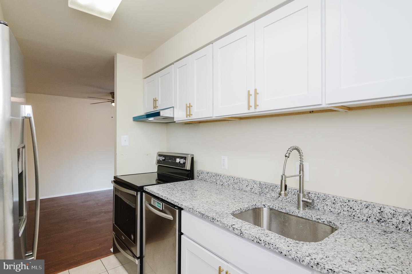 415 Christopher Ave #112 Property Photo 19
