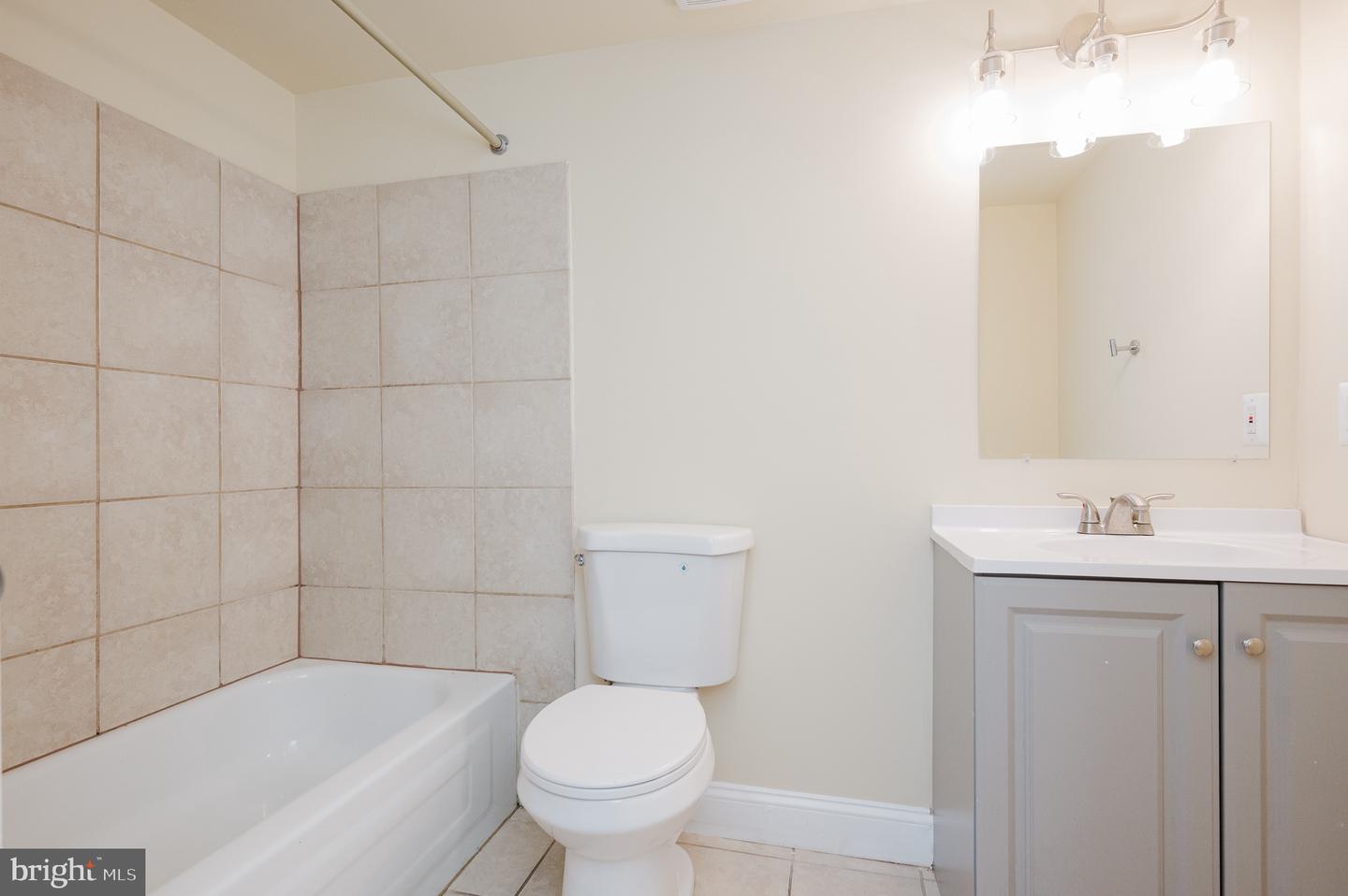 415 Christopher Ave #112 Property Photo 30
