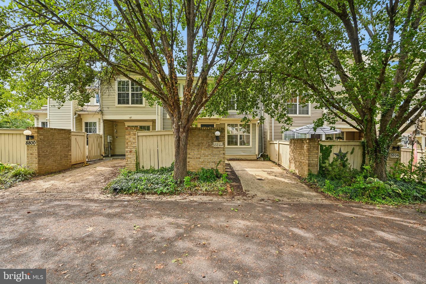 8802 Sturbridge Pl Property Photo 1