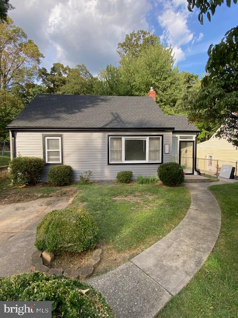 900 Wade Ave Property Photo 1