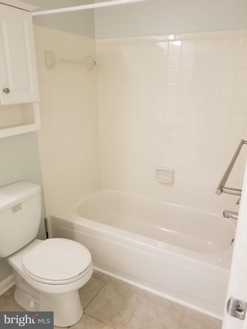 2603 Camelback Ln #5 Property Photo 10