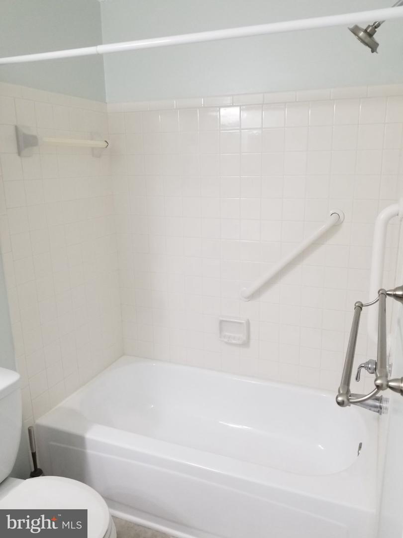 2603 Camelback Ln #5 Property Photo 17