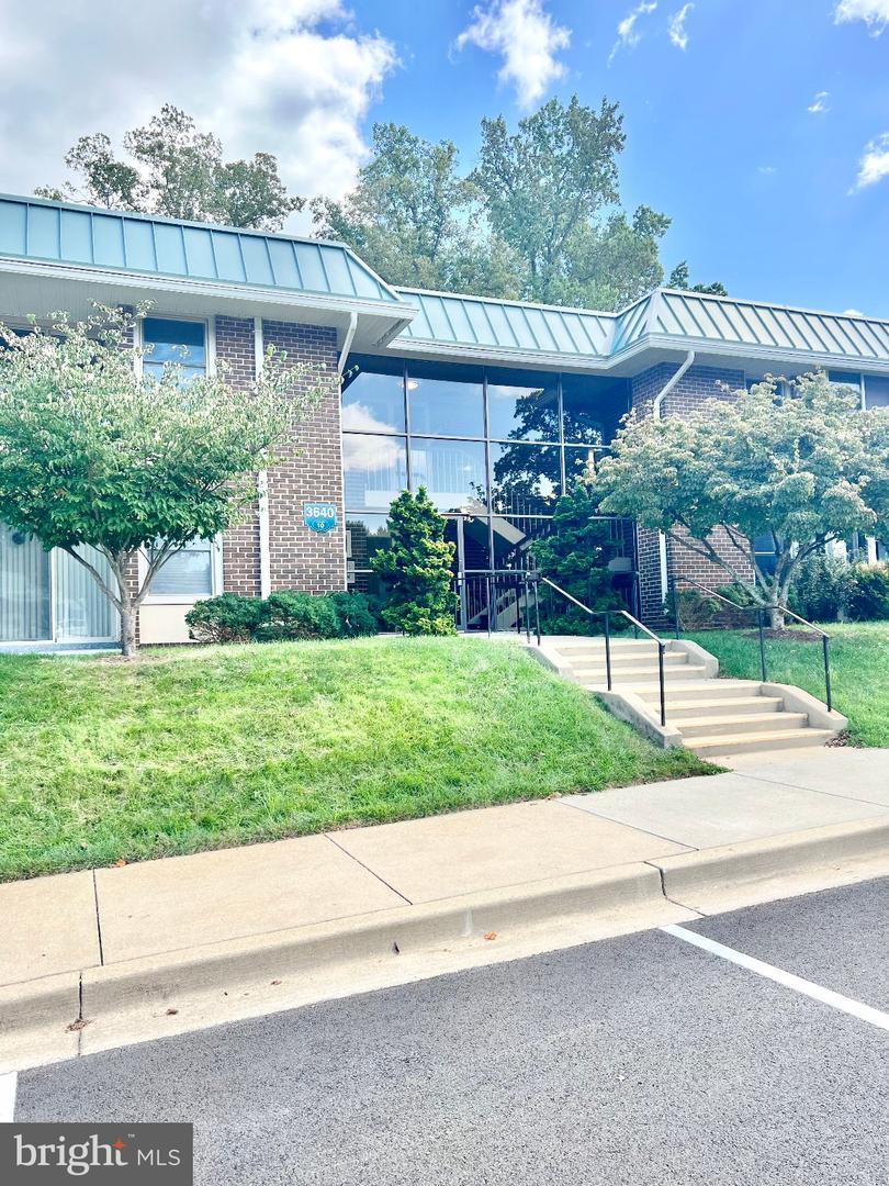 3640 Gleneagles Dr #10-1b Property Photo 1