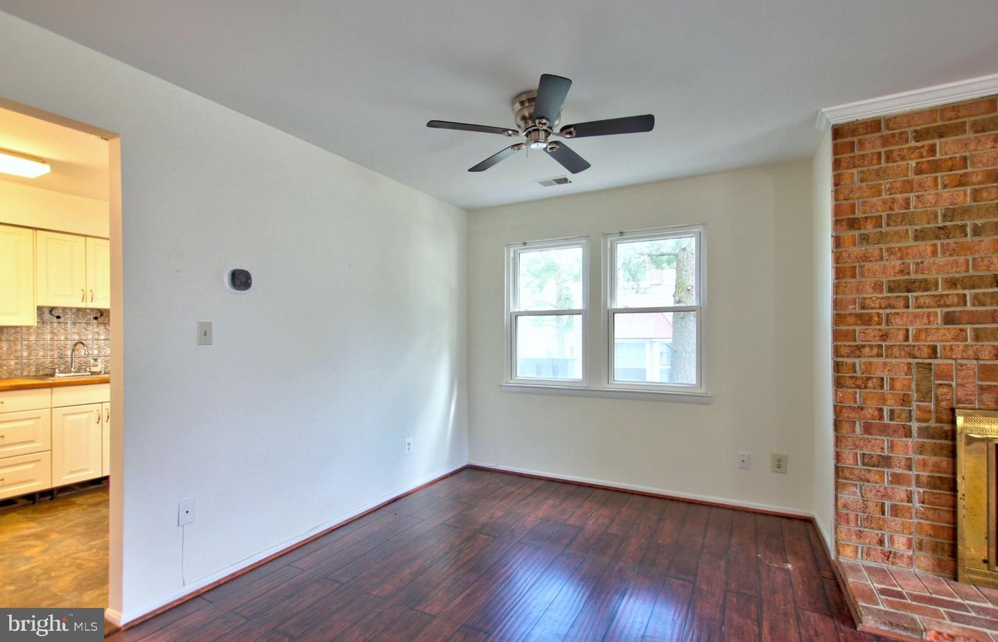 13131 Musicmaster Dr #123 Property Photo 8