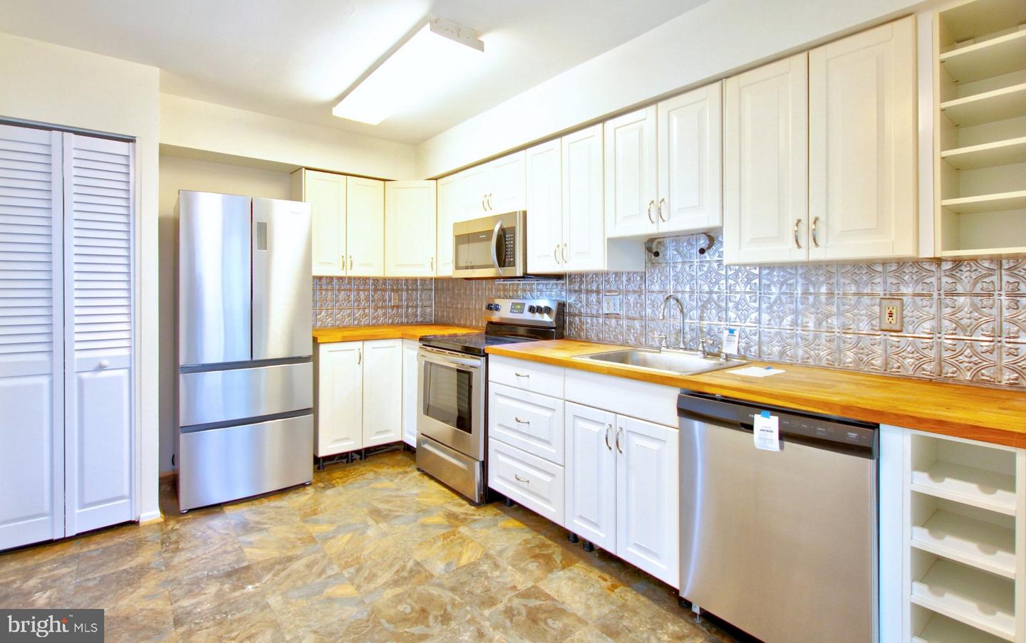 13131 Musicmaster Dr #123 Property Photo 9